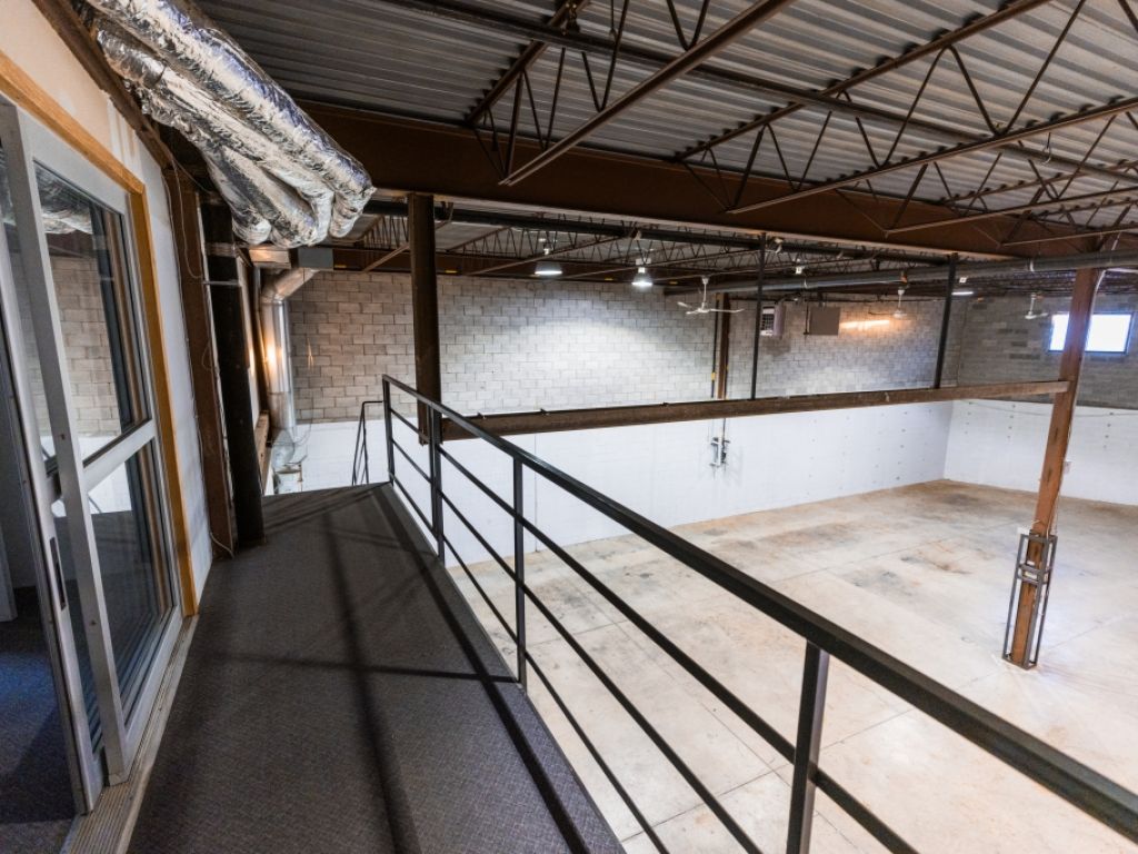 Espace industriel � louer � LaSalle, Montr�al