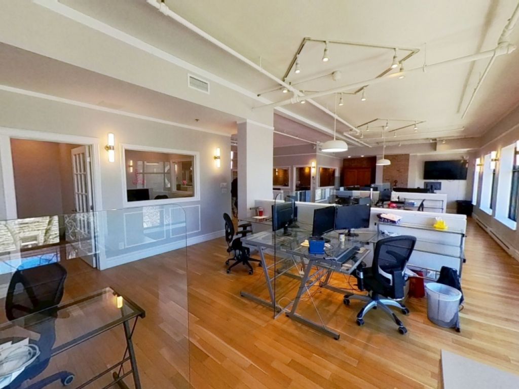 Bureau haut de gamme � sous-louer � Saint-Roch