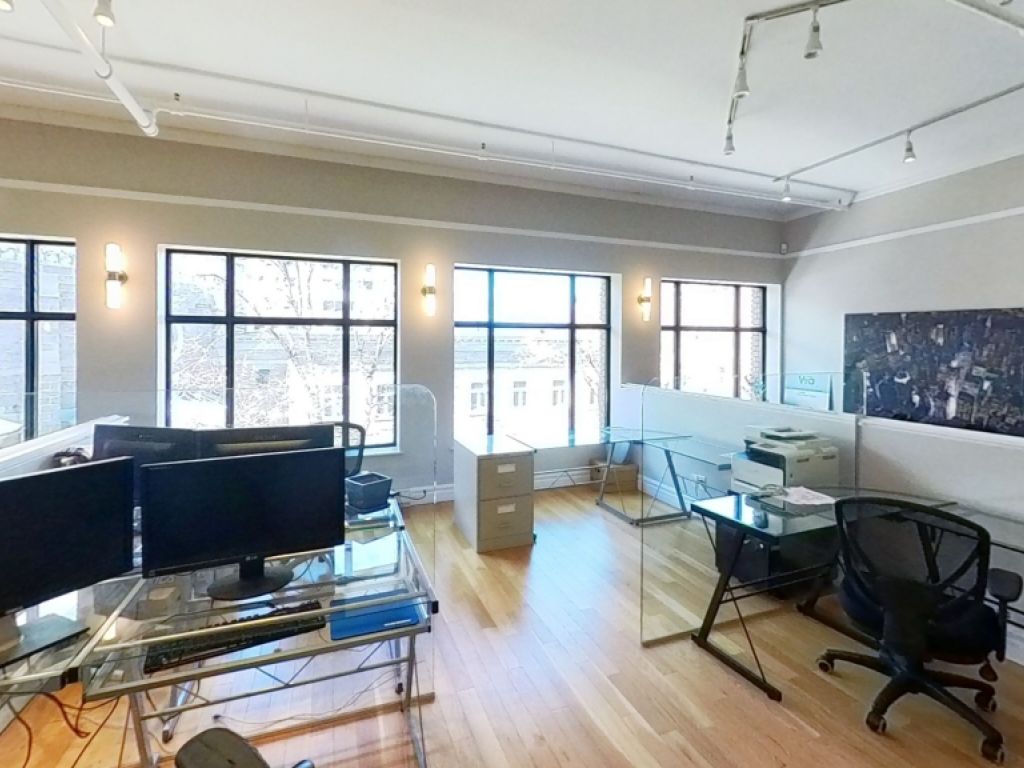 Bureau haut de gamme � sous-louer � Saint-Roch