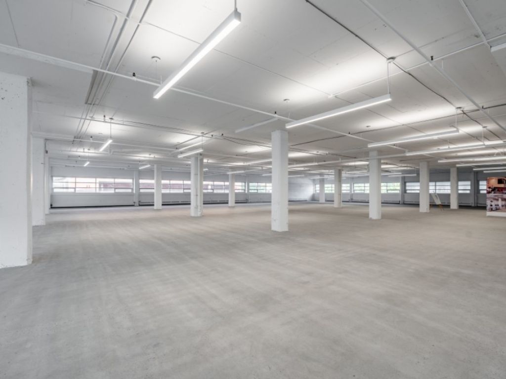 BUREAUX LOFTS DANS LE HUB IA