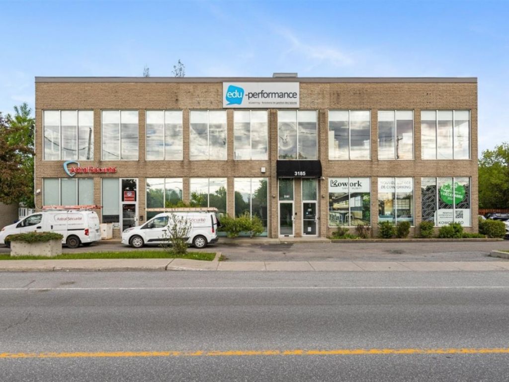Espace bureau � louer - 3185 Mt�e St-Hubert