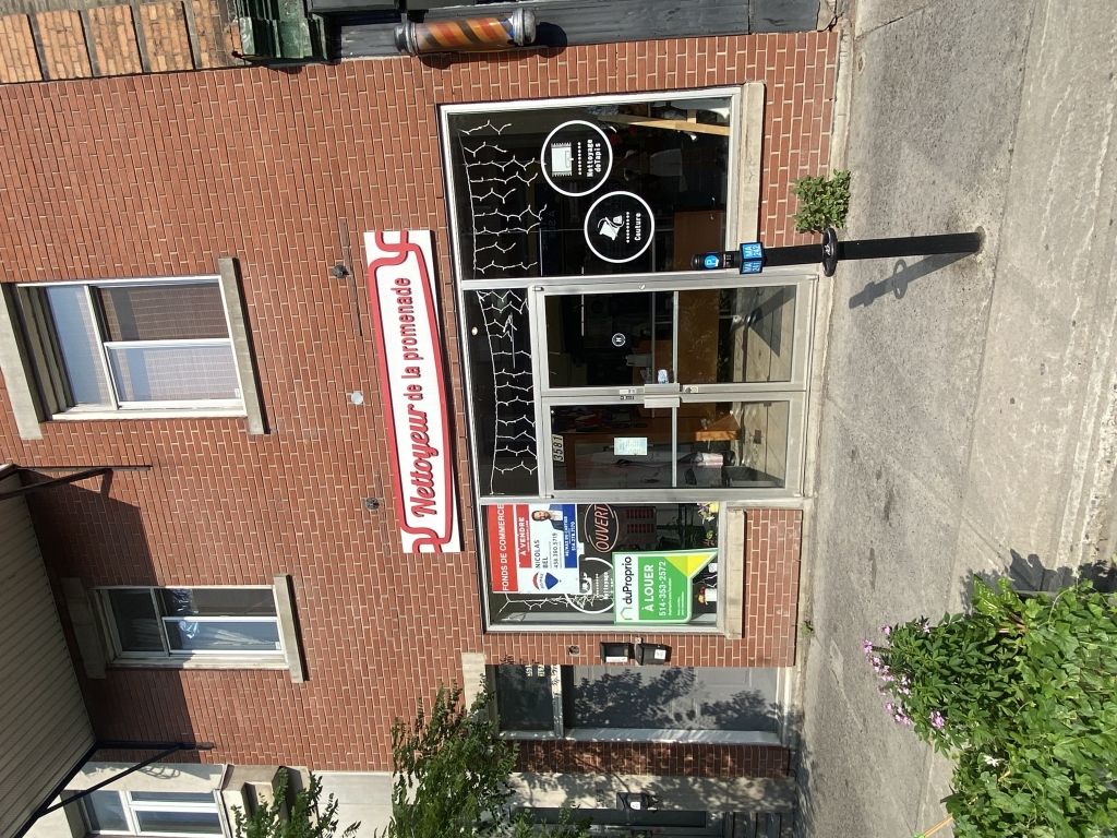 Commerce sur la Promenade Ontario