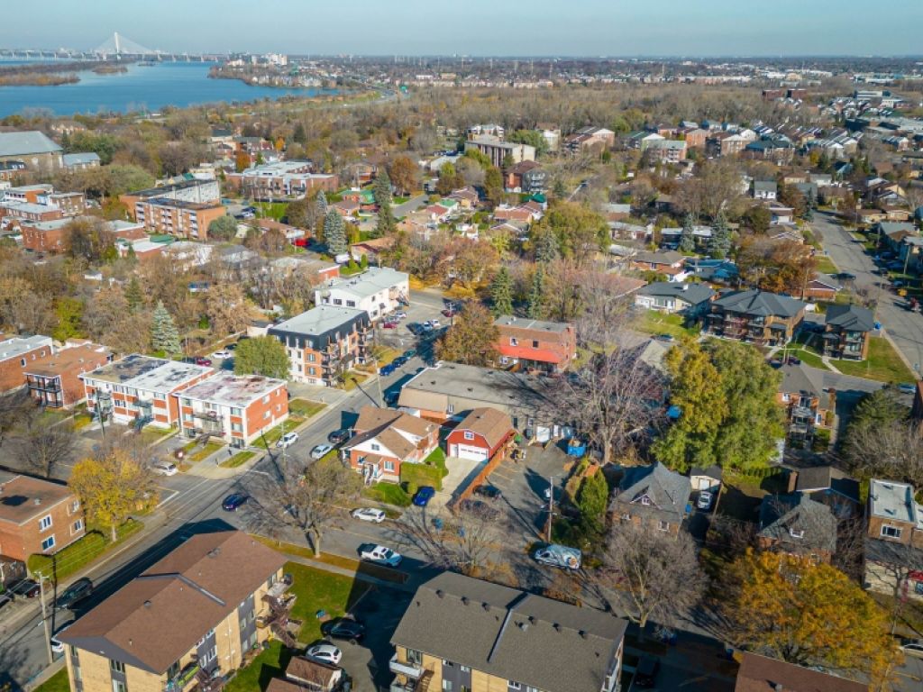 Entrep�t � louer 1400 pc La Prairie