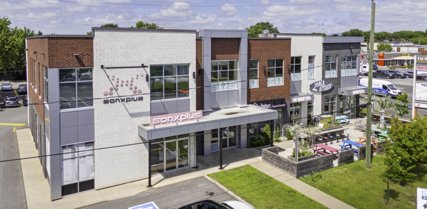 1218 pc &agrave; louer Immeuble moderne et bien localis&eacute; &agrave; Chambly - &Agrave; louer