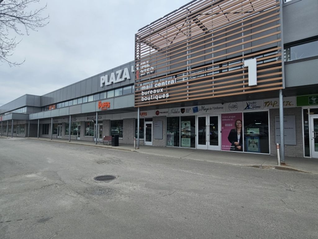 PLAZA LAVAL - STE-FOY - 888pc