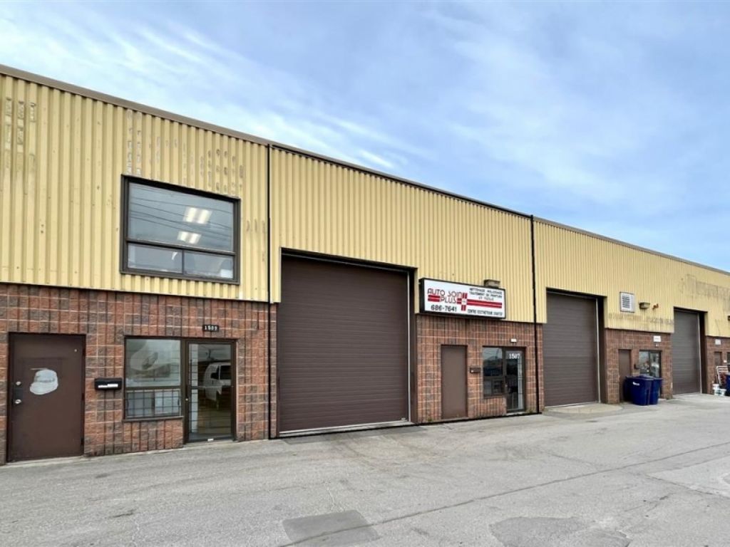 Espace industriel � louer - 1507 Aut. Jean-No�l-Lavoie (A-440)