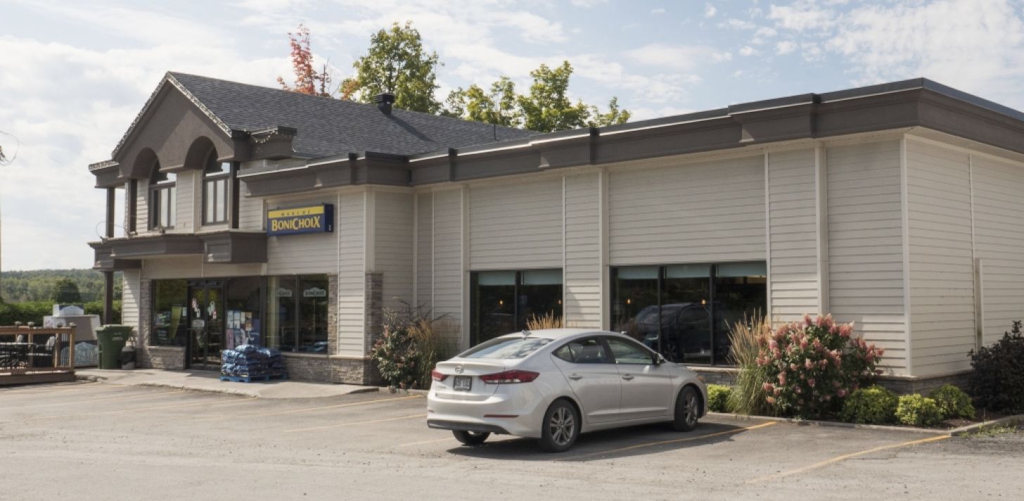 March&eacute; Bonichoix &agrave; Courcelles - &Agrave; vendre