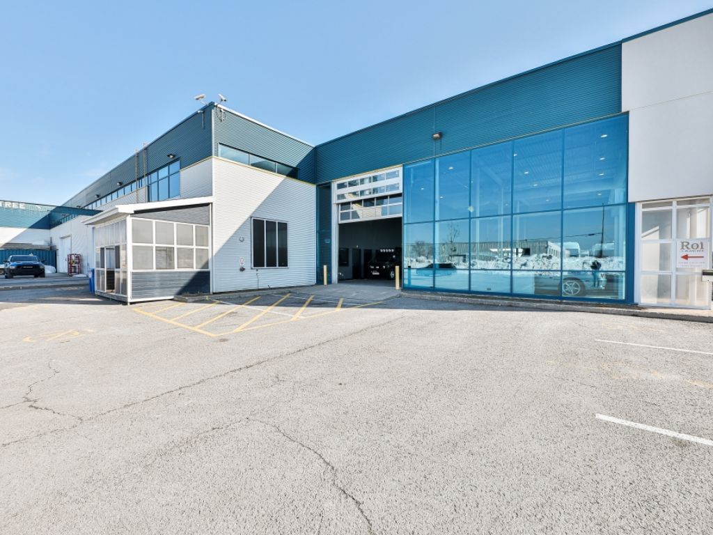 ESPACE COMMERCIAL / INDUSTRIEL � LOUER 