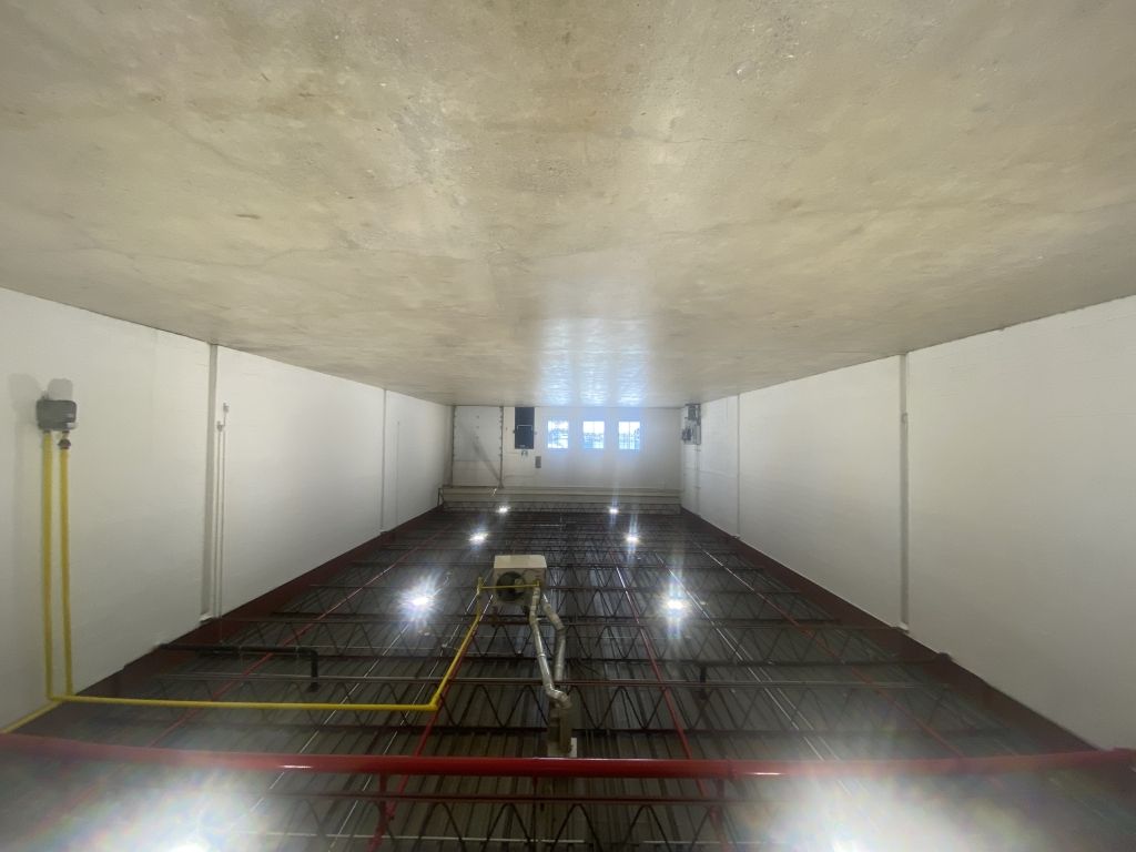 ESPACE INDUSTRIEL POUR INDUSTRIEL OU  ENTREPOSAGE