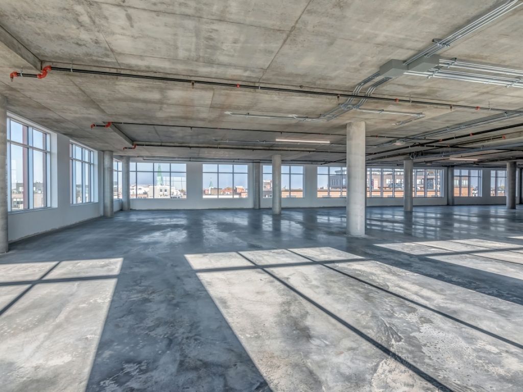 Espace de bureau neuf � louer au Mile-Ex 