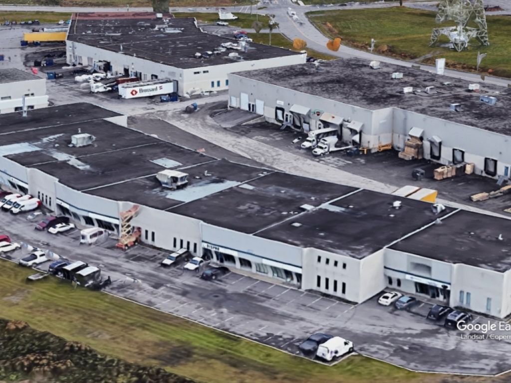 LOCAL PARC COLBERT - 103-104 - 3260 AVENUE WATT