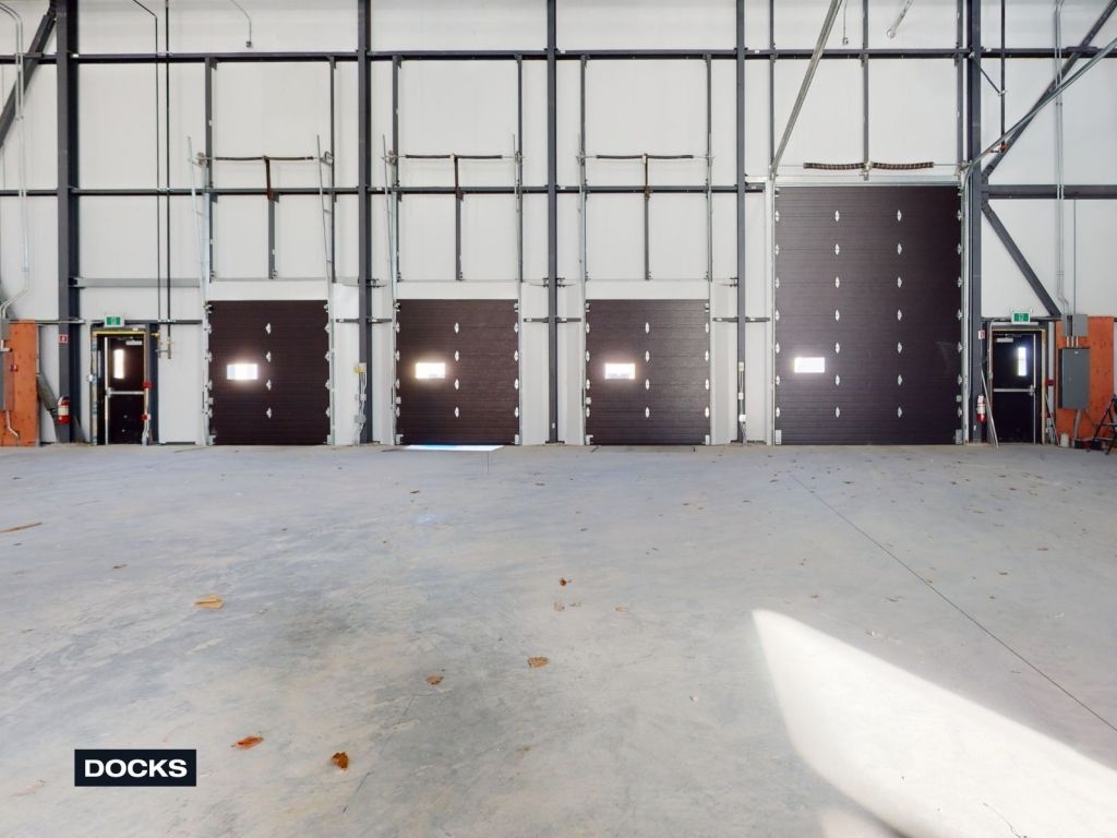 LOCAL INDUSTRIEL � LOUER � PARTIR 5 000 pi2 - Saint-J�r�me