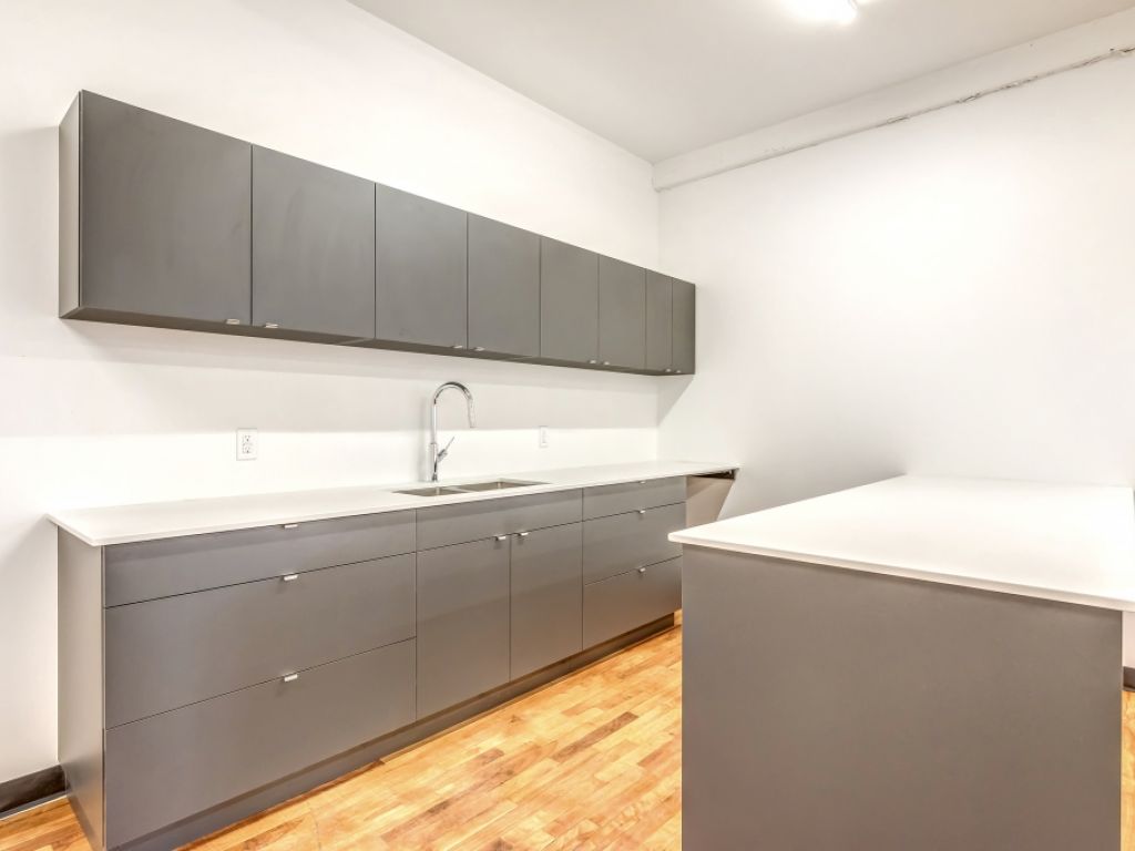 Espace de bureau neuf � louer, coin ensoleill� HOMA Pie IX