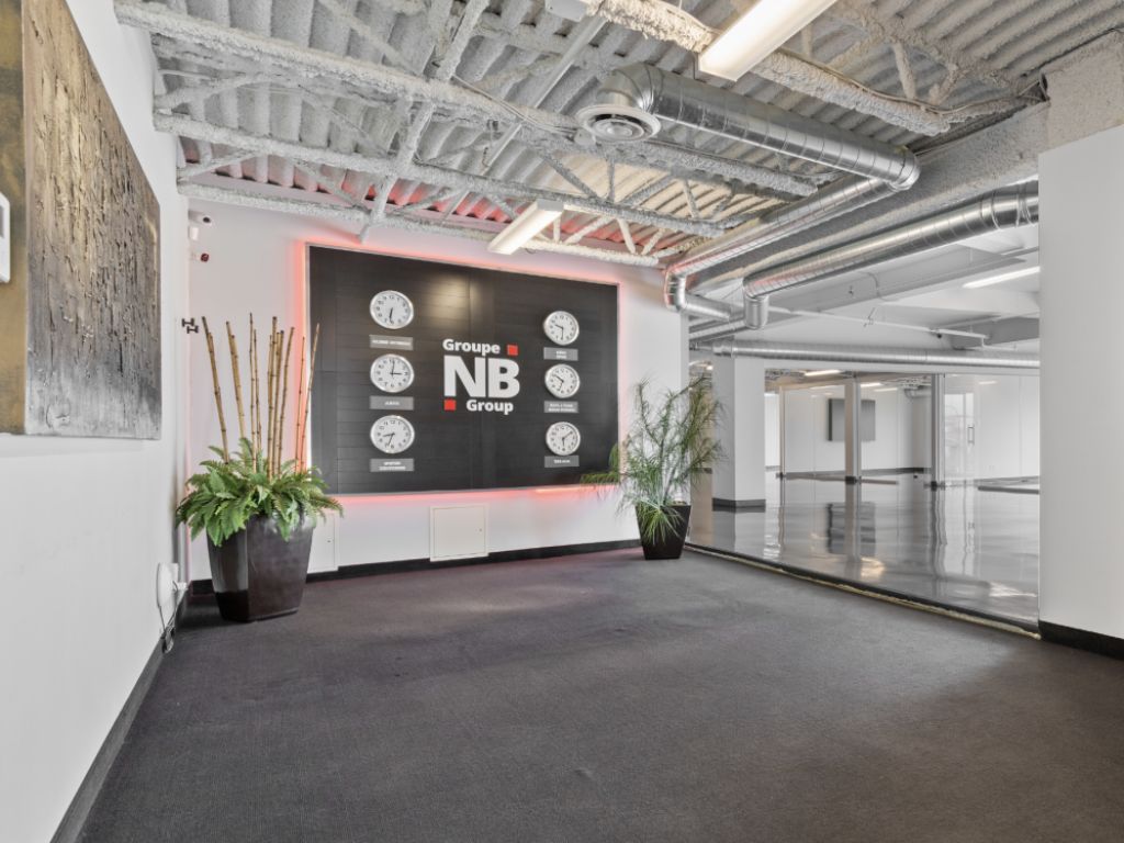 Espace COMMERCIAL / BUREAU � louer