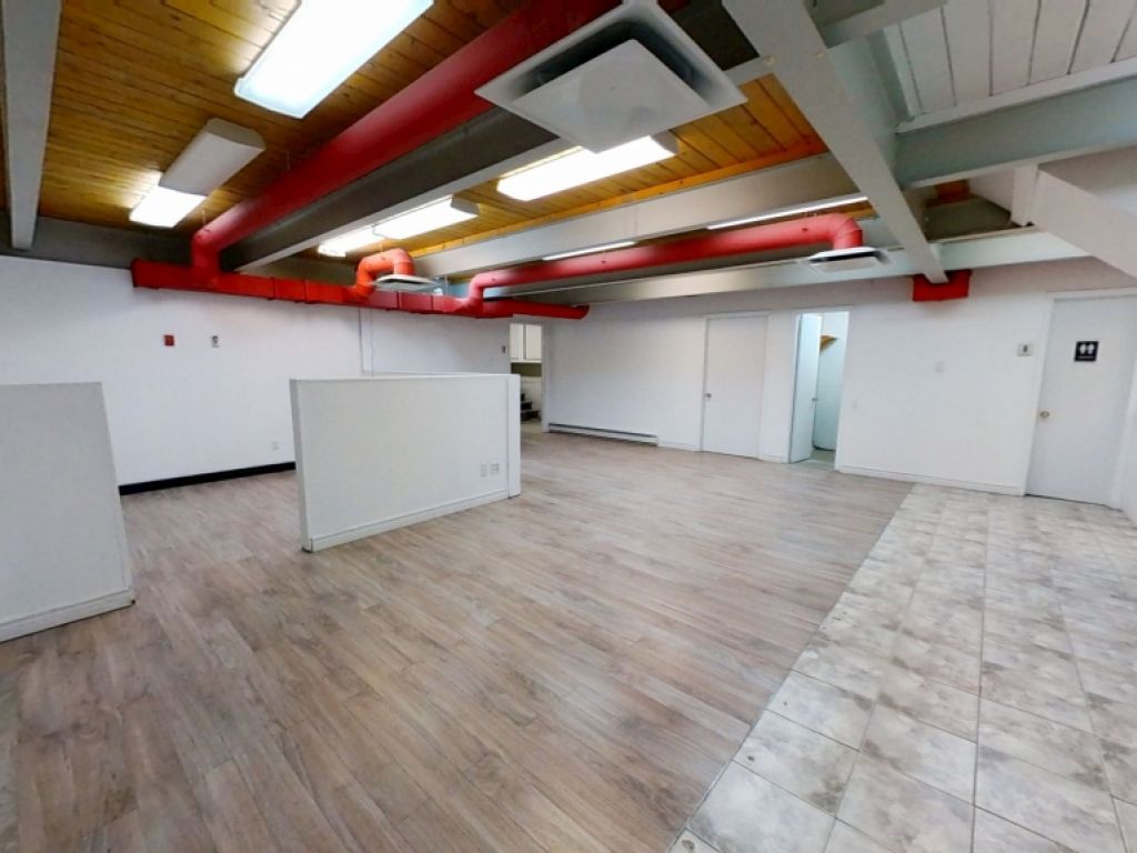 Local industriel/commercial � Parc Colbert - 2366-190 Galvani