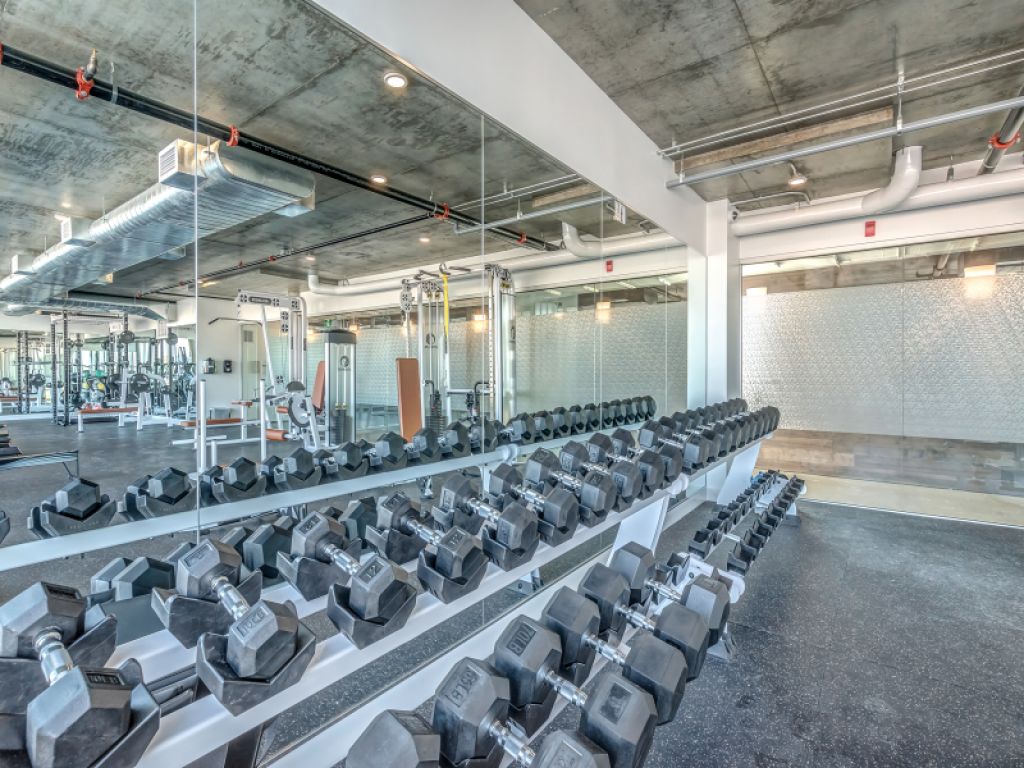 MILWORK-Espaces de bureau de haute qualit� � louer au c�ur du Mile-Ex