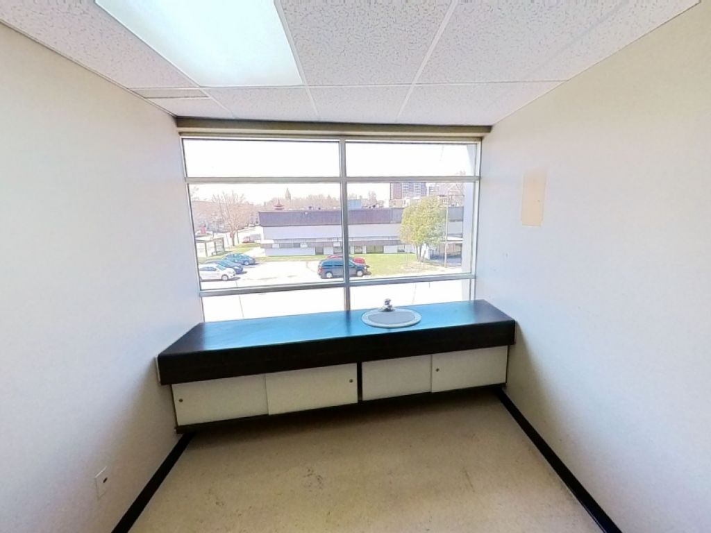 BUREAUX SECTEUR MAIZERET - CENTRE MAILLOUX - 2 100 pc