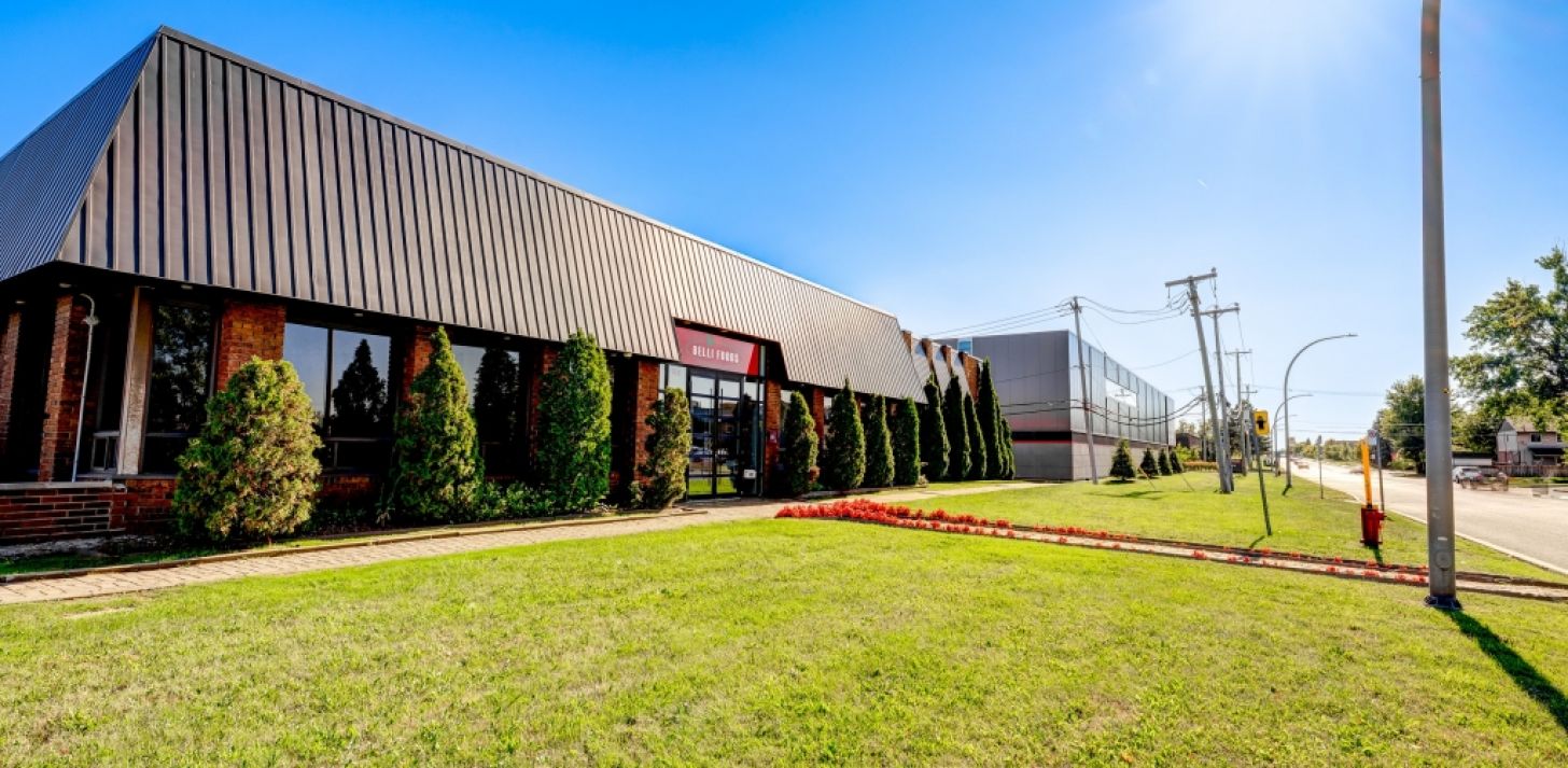 Entrep&ocirc;t industriel &agrave; louer-Dorval-autoroutes 40/13 - &Agrave; louer