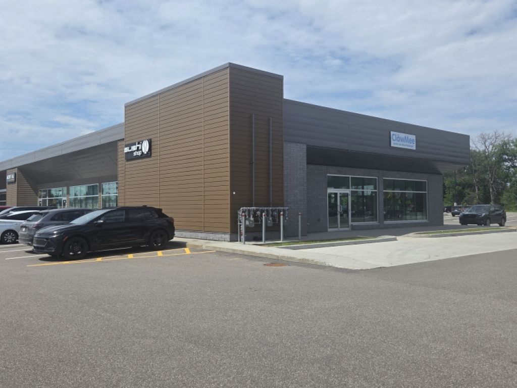 LOCAL COMMERCIAL - 2000 BOUL. WILFRID-HAMEL 