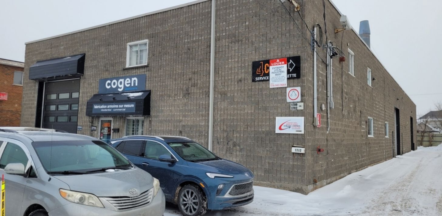 Local commercial ou industriel l&eacute;ger - &Agrave; louer