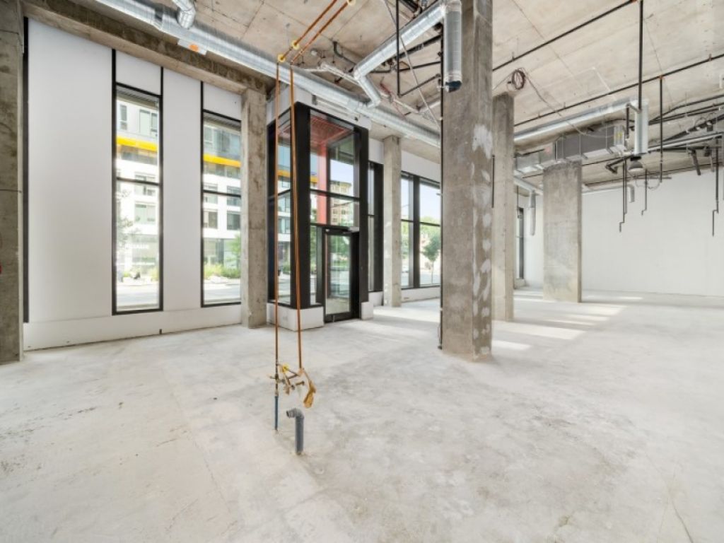 Espace commercial de coin � louer Quartier des spectacles