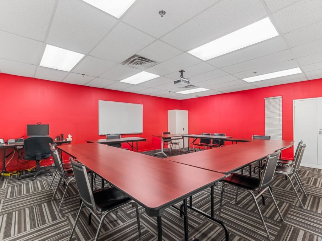 SAINTE-FOY - PLAZA LAVAL 