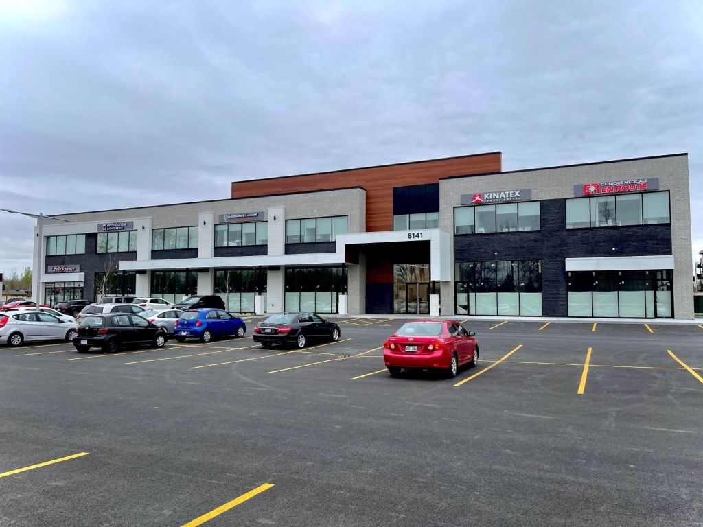 Local commercial � louer (Longueuil) - 2 100 pi.ca