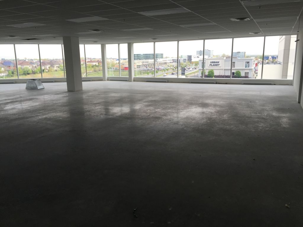 Bureau, Commercial � louer � Brossard