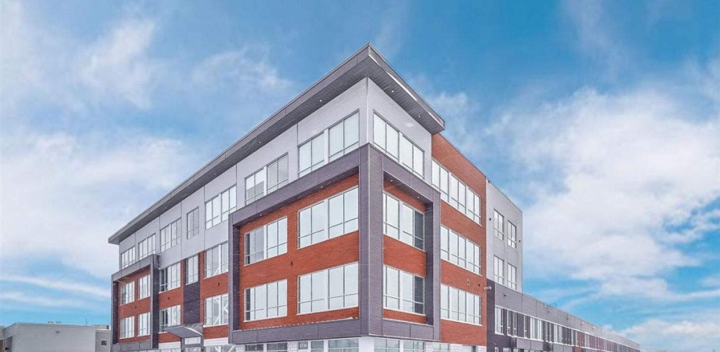 Condo industriel &agrave; vendre ou &agrave; louer � 4704 Rue Louis-B.-Mayer, Laval (Chomedey) - Pour Vente ou location