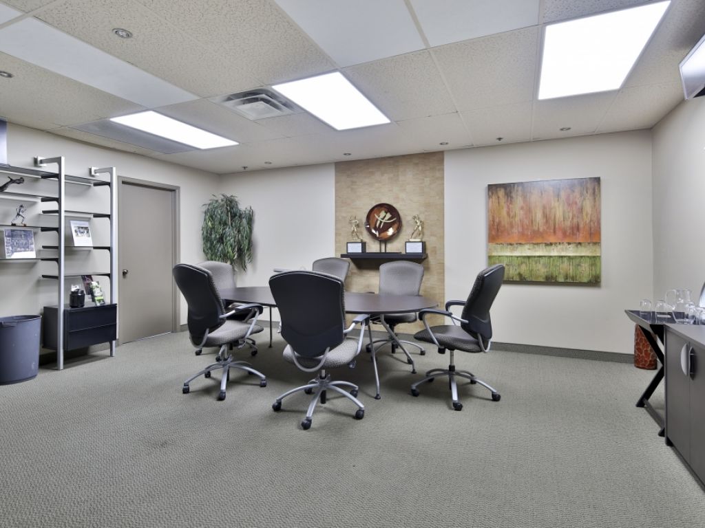 MAGNIFIQUE LOCAL INDUSTRIEL � LOUER