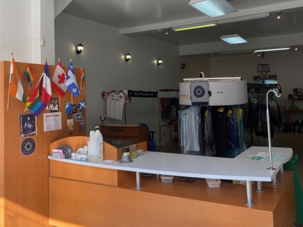 Commerce sur la Promenade Ontario