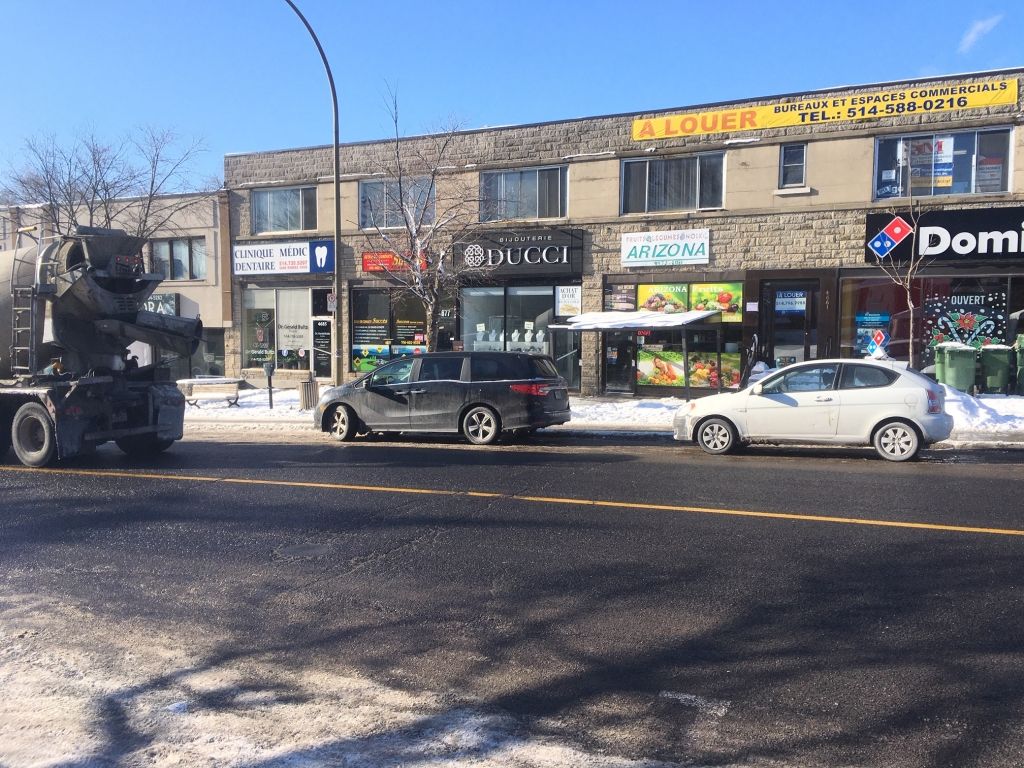 Entre 10000 pi2 et 15000 pi2 d'espace � louer - Ave. Van Horne et Victoria - C�te-des-Neiges