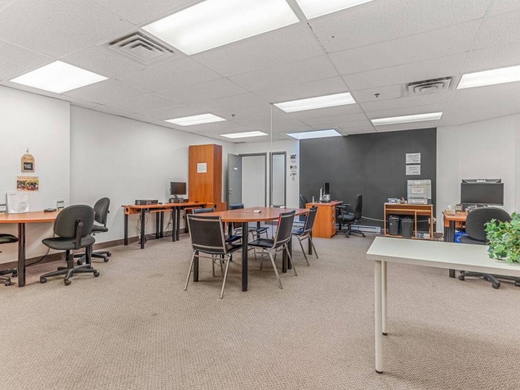 SAINTE-FOY - BUREAU 1800pc