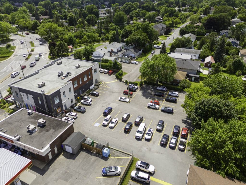 1218 pc � louer Immeuble moderne et bien localis� � Chambly