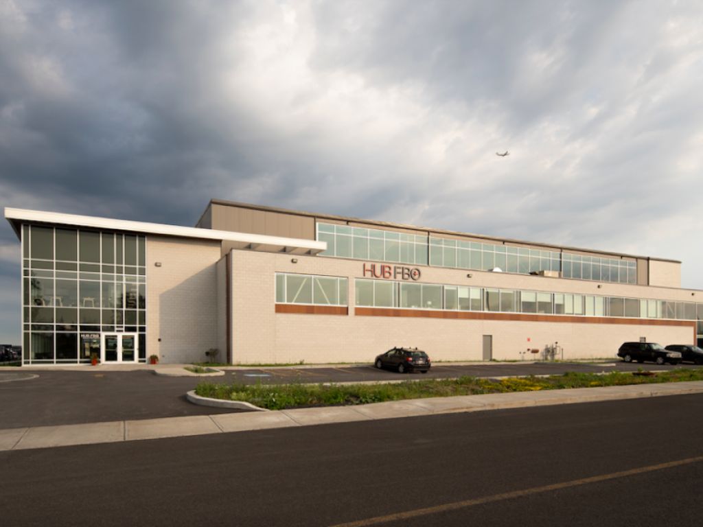Bureaux � louer - HUB FBO - A�roport YHU, MET Montr�al