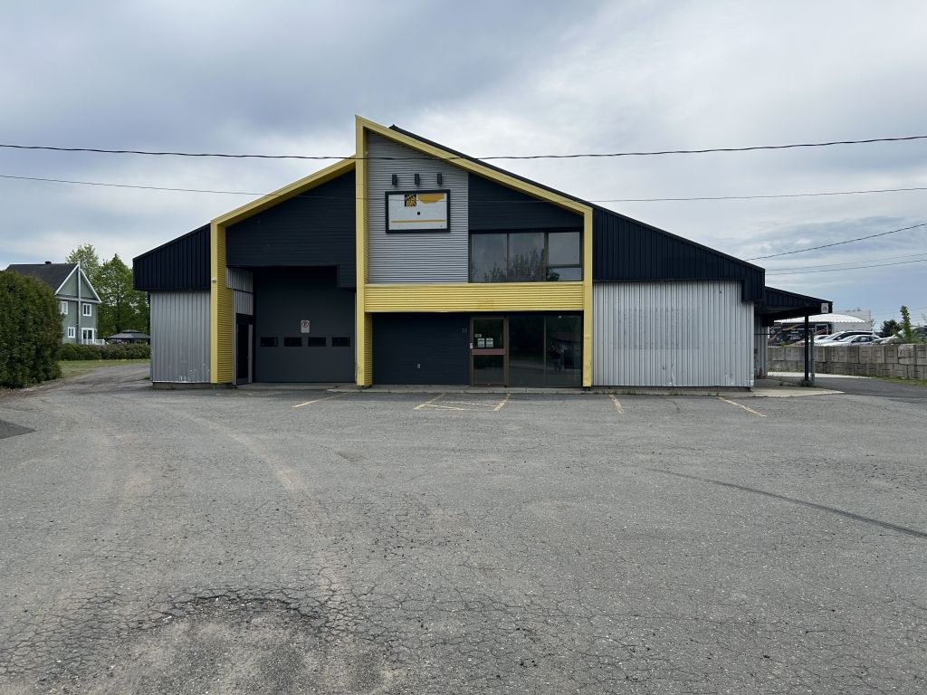 LOCAL � LOUER INDUSTRIEL - SAINT-ANSELME