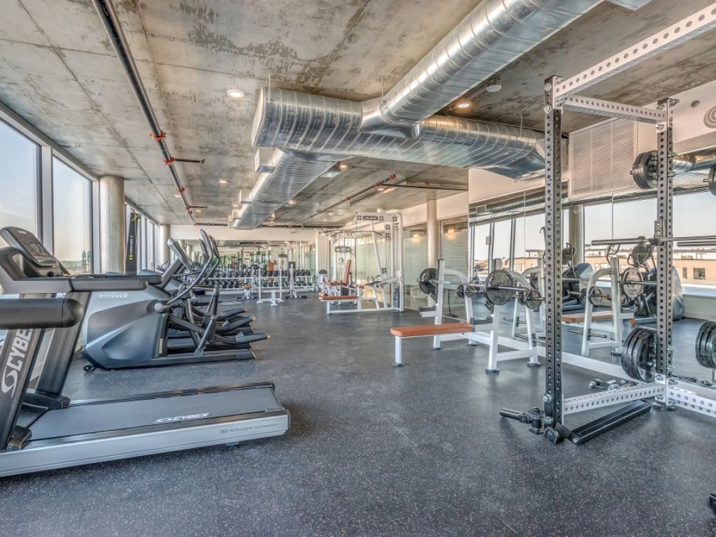 Espace de bureau neuf � louer au Mile-Ex 