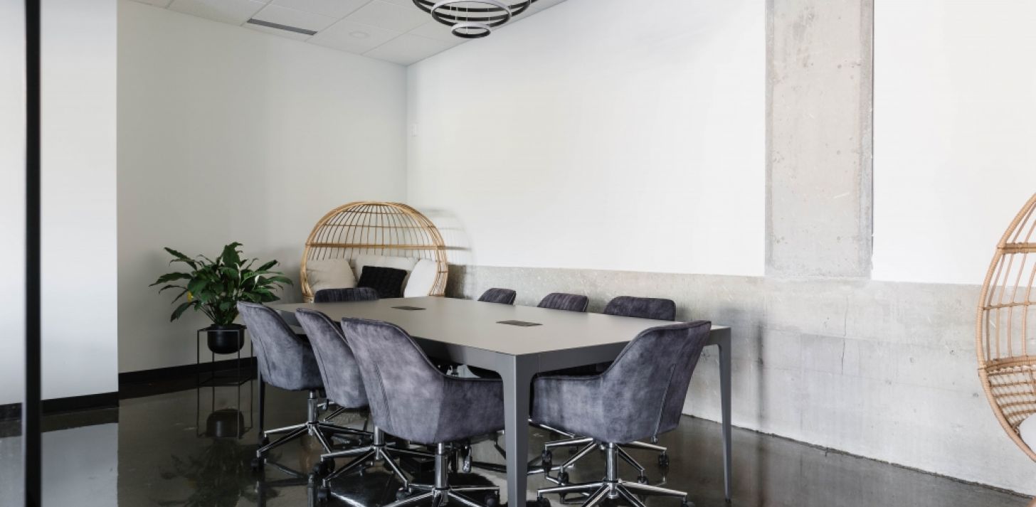 Salle de r&eacute;union / conf&eacute;rence &agrave; louer &agrave; la journ&eacute;e ou &agrave; l'heure - &Agrave; louer