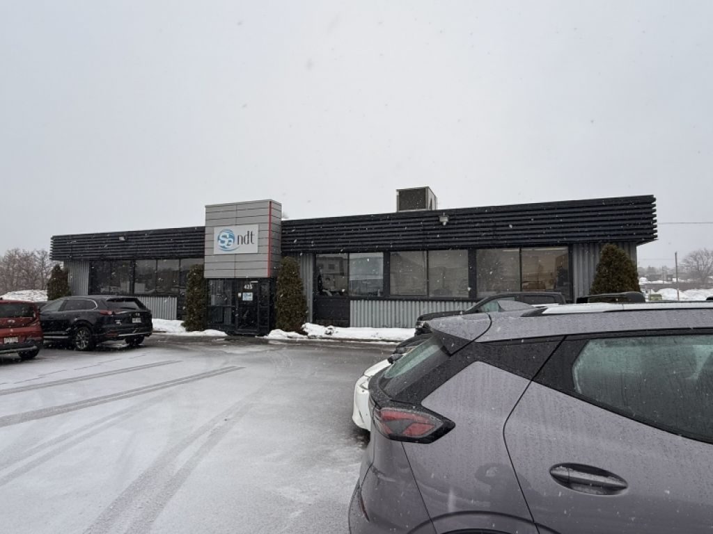 Sous-location �  Local industriel avec bureaux � L�vis