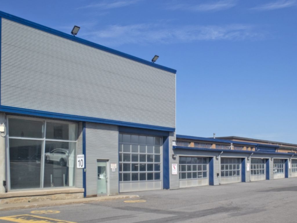 5800 chemin de la C�te-de-Lieese