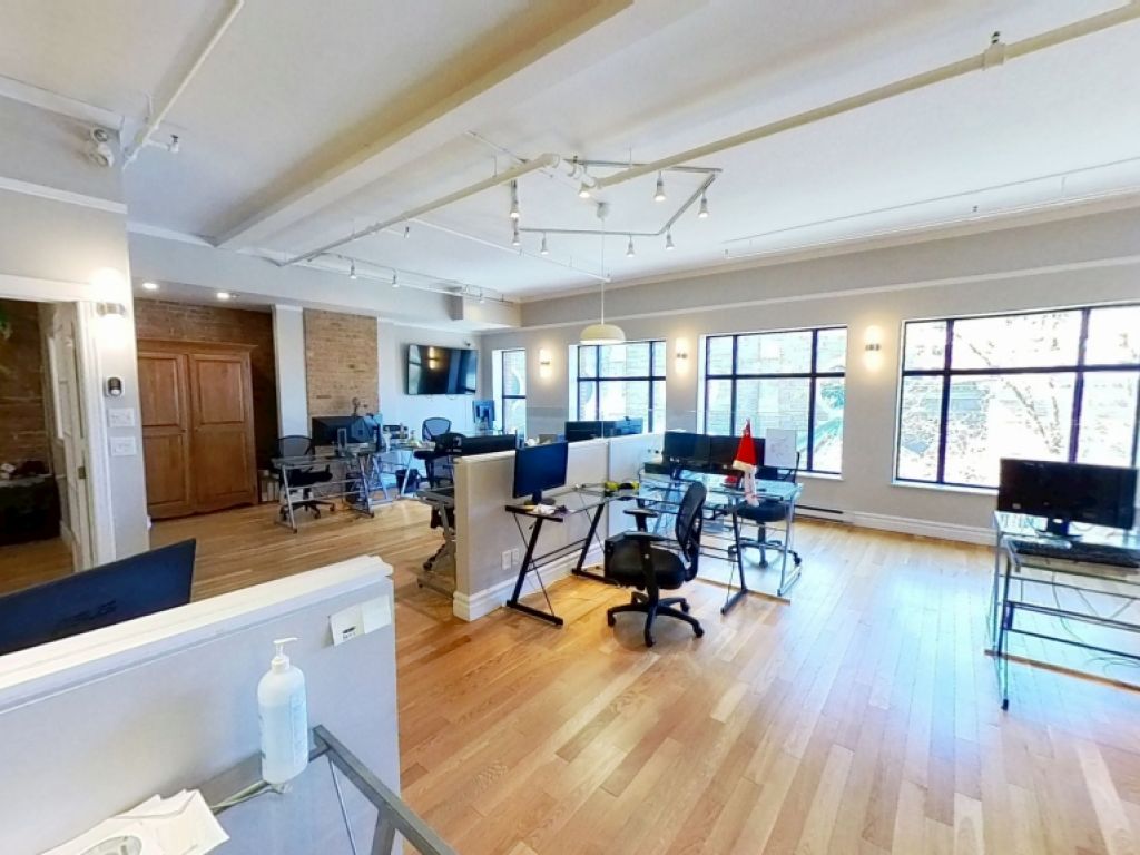 Bureau haut de gamme � sous-louer � Saint-Roch