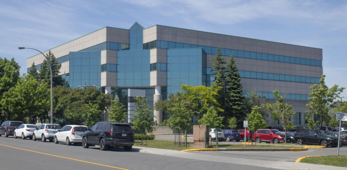 555 Boulevard Dr. Frederik-Philips - &Agrave; louer