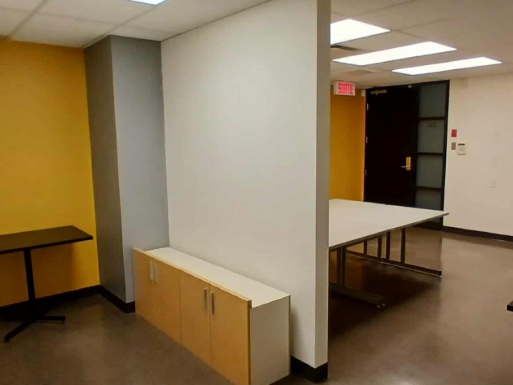 LOCAL � LOUER DANS LE M�ME IMMEUBLE QUE LE CREM � TROIS-RIVI�RES