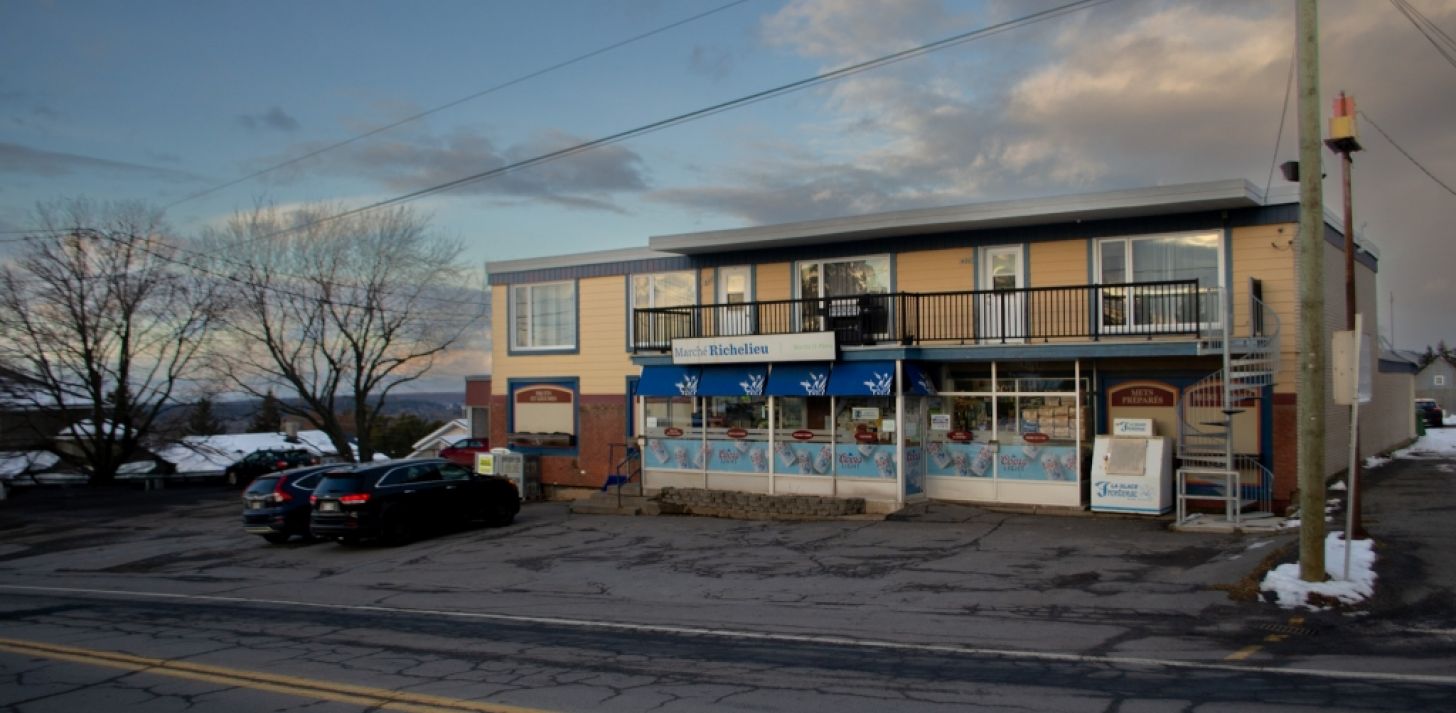 March&eacute; Richelieu - &Agrave; vendre