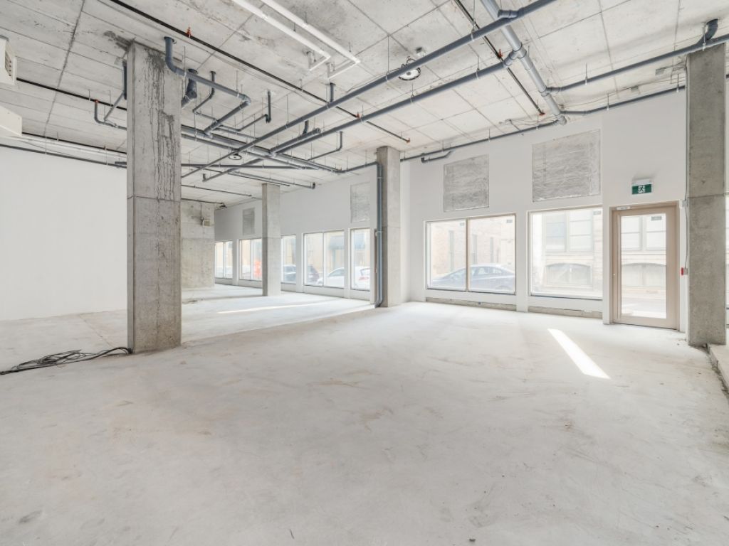 Espace commercial ou de bureau � vendre Vieux-Montr�al