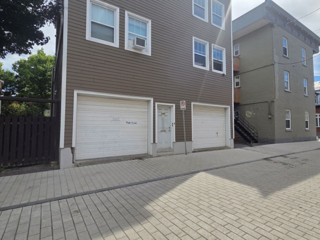 Espace commercial polyvalent � Saint-Roch