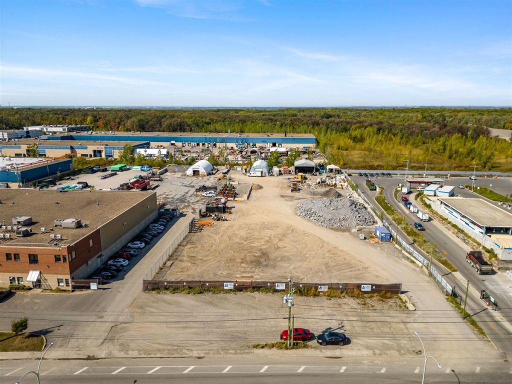 Espace terrain � louer - Boul. Dagenais O.