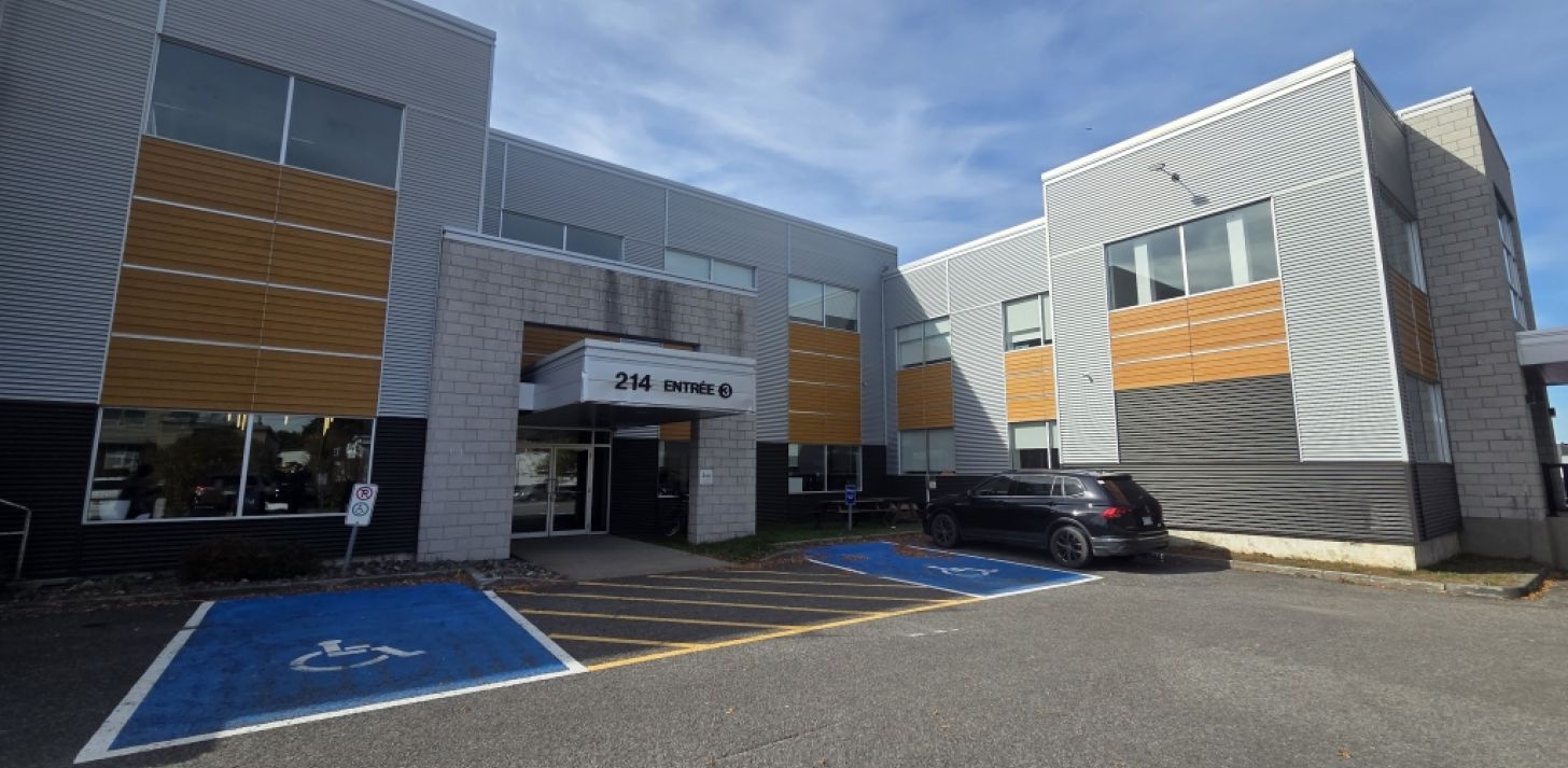 ESPACE FONCTIONNEL POUR ENTREPOSAGE - &Agrave; louer