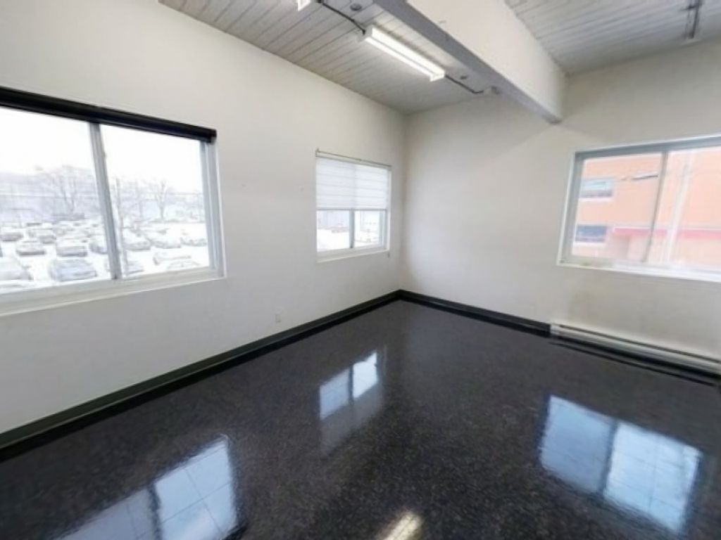 Espace de bureau secteur Saint-Malo � Local 200