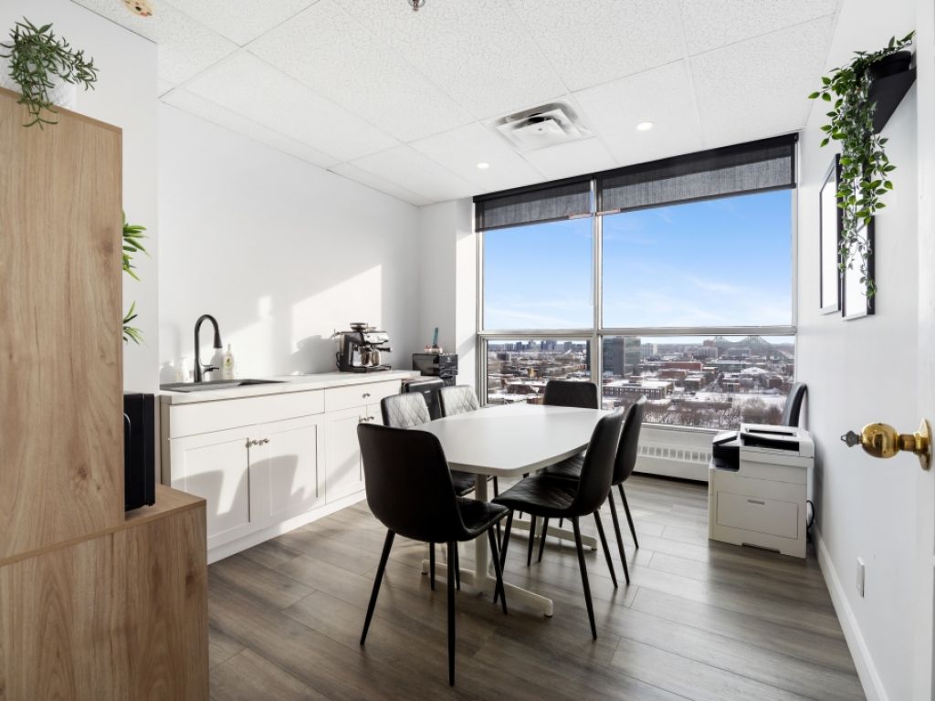 SOUS-LOCATION � PETIT BUREAU CL� EN MAIN